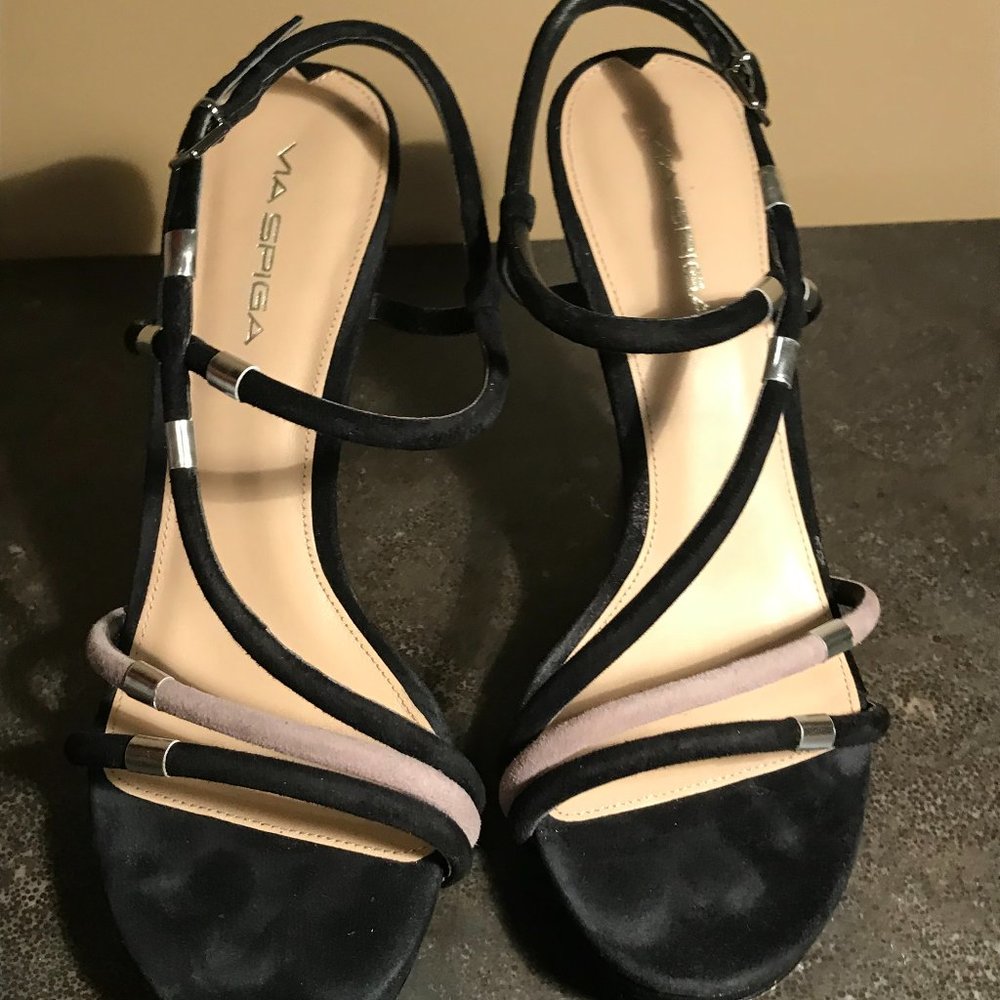 Like New Via Spiga Suede Strappy Heels Wm Sz 8.5
